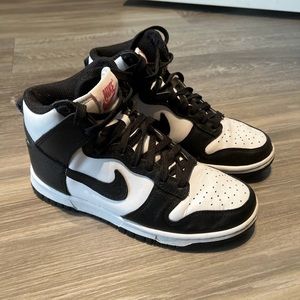 Nike Dunk High Retro Panda — Size 6 W
